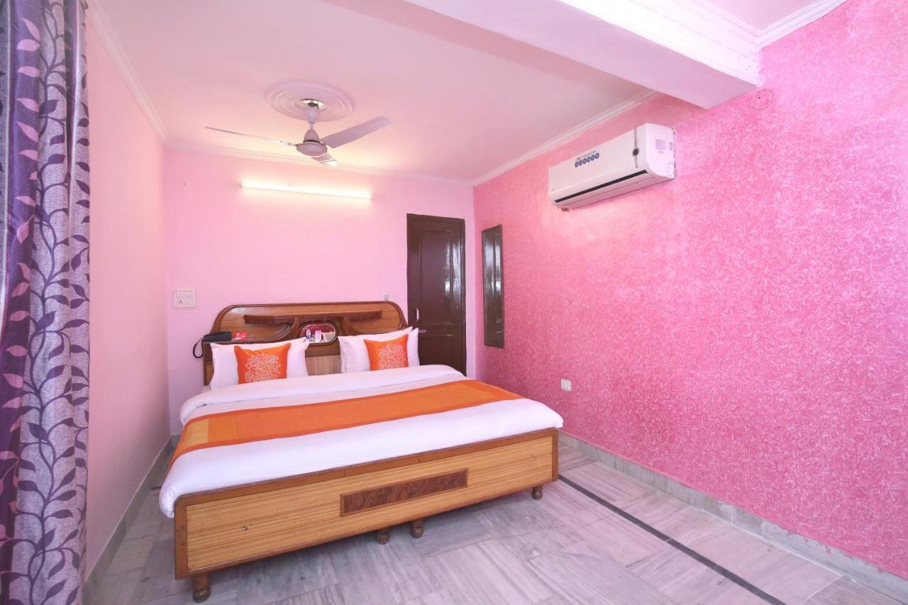 Super Hotel O Rajesh Palace Chandīgarh Esterno foto